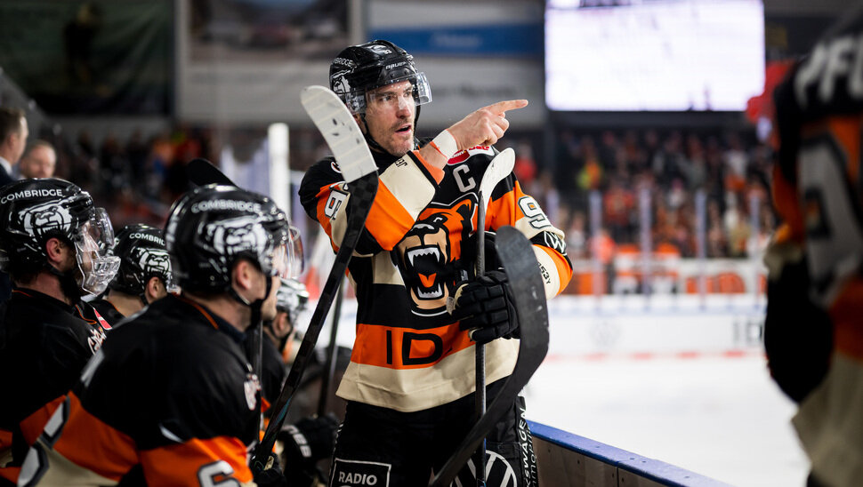 News-Slider: Ganz wichtiges Duell mit den Panthern