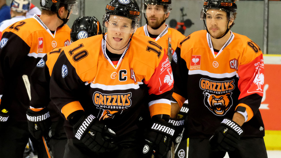 Die Grizzlys um ihren Kapitän Tyler Haskins fuhren einen deutlichen 6:0-Heimsieg ein. | Bild: Citypress24.