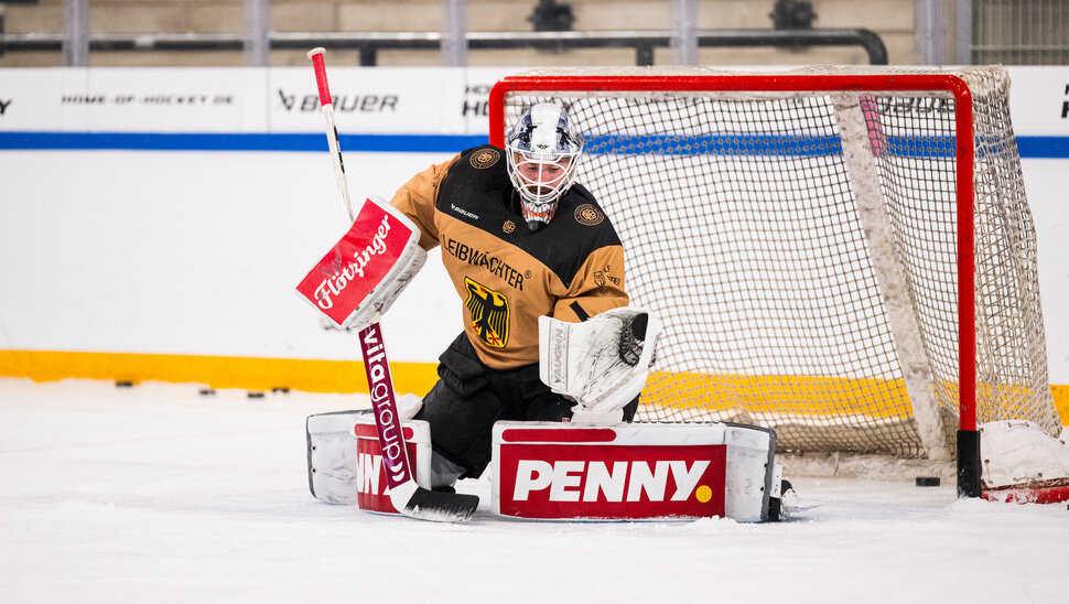 News: „Strahlie“ und die DEB-Auswahl legen los