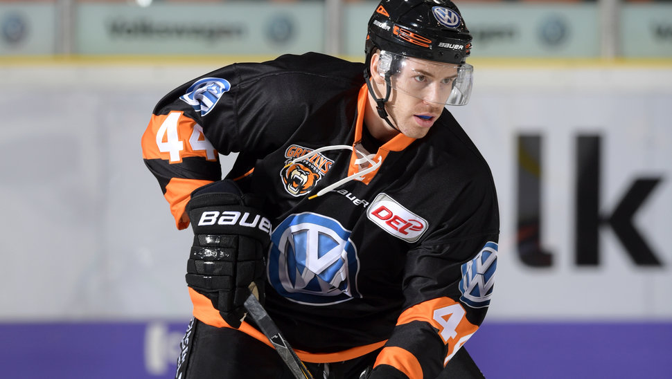 Björn Krupp und die Grizzlys wollen am Freitag in Mannheim die ersten Punkte der neuen DEL-Saison einfahren.