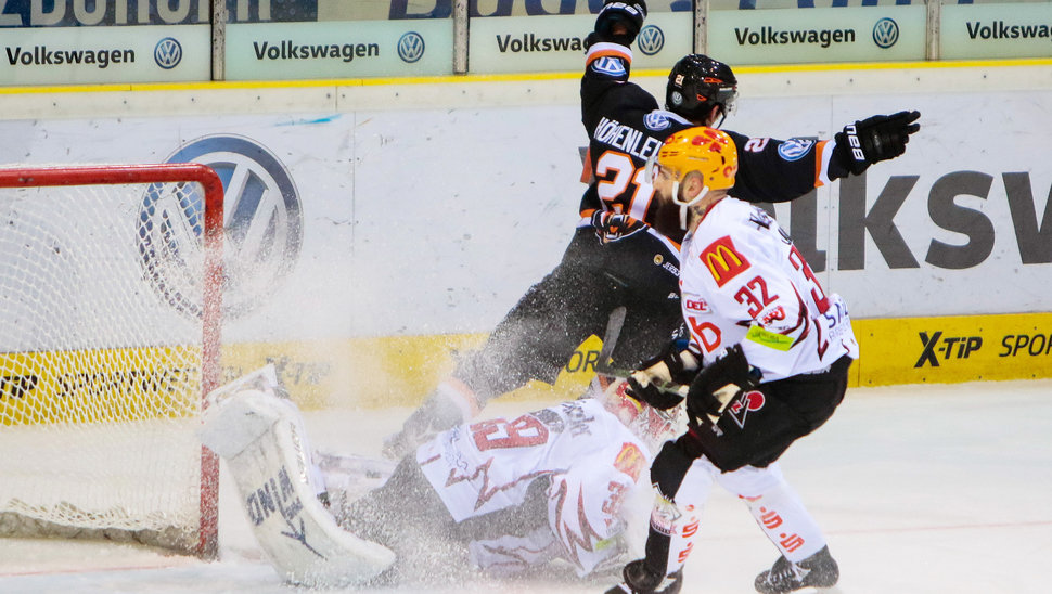 Die Grizzlys wollen auch im dritten DEL-Heimspiel gegen Bremerhaven jubeln. Bild: CP24.