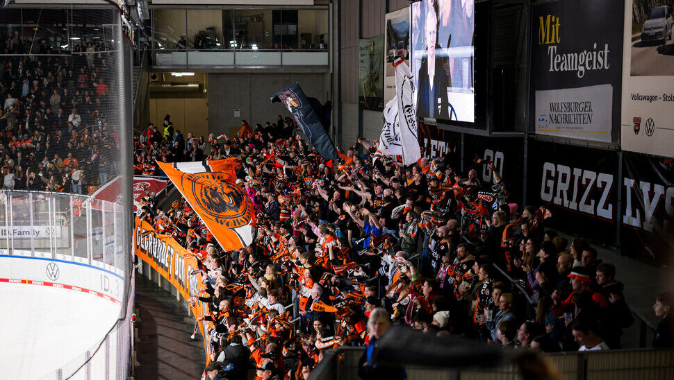 News-Slider: Vor den eigenen Fans in die Playoffs