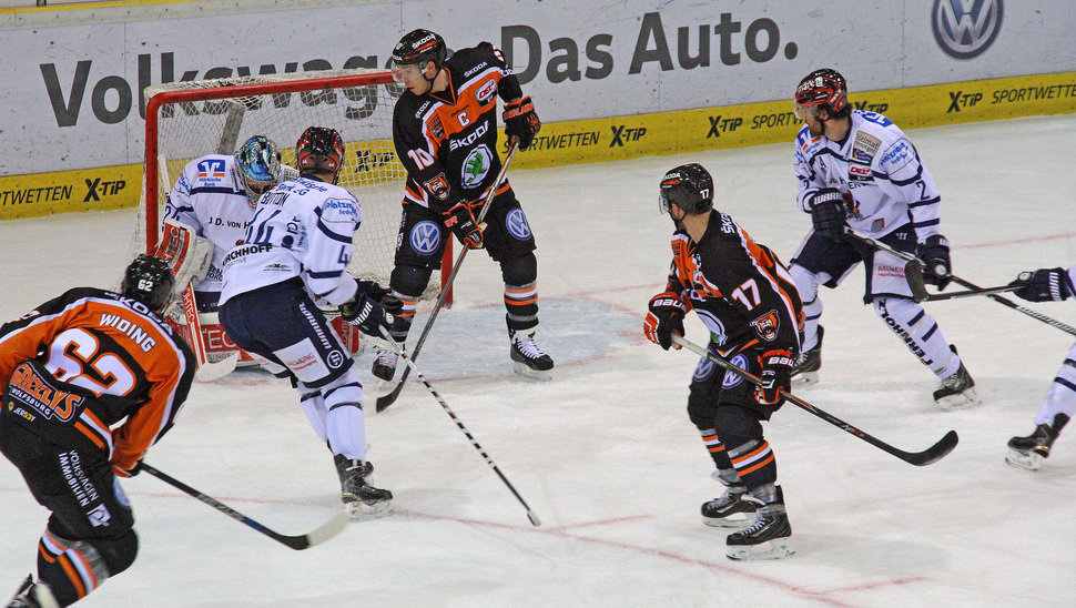 Revanche anpeilen: Das erste Duell in der Eis Arena ging aus Sicht der Grizzlys mit 2:4 verloren.