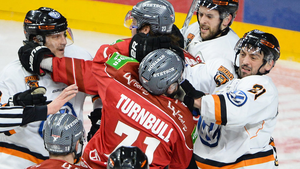 Grizzlys und Haie steigen am Freitag zur zweiten Runde in den Eis-Ring.