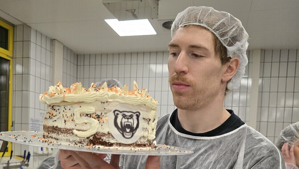 News: „Puck trifft Torte“ mit Björn Krupp und Jimmy Lambert