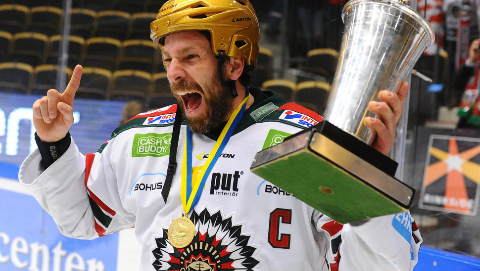 Kapitän Joel Lundqvist zählt zu den absoluten Stützen im Team des schwedischen Meisters und CHL-Siegers.