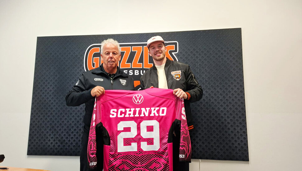 News-Slider: Grizzlys binden Nationalspieler Schinko langfristig