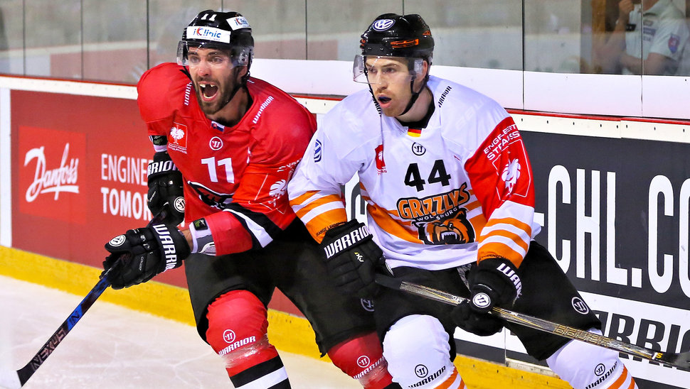 Björn Krupp und die Defensive der Grizzlys standen in der Slowakei sicher. Bild: Peter Rusko.