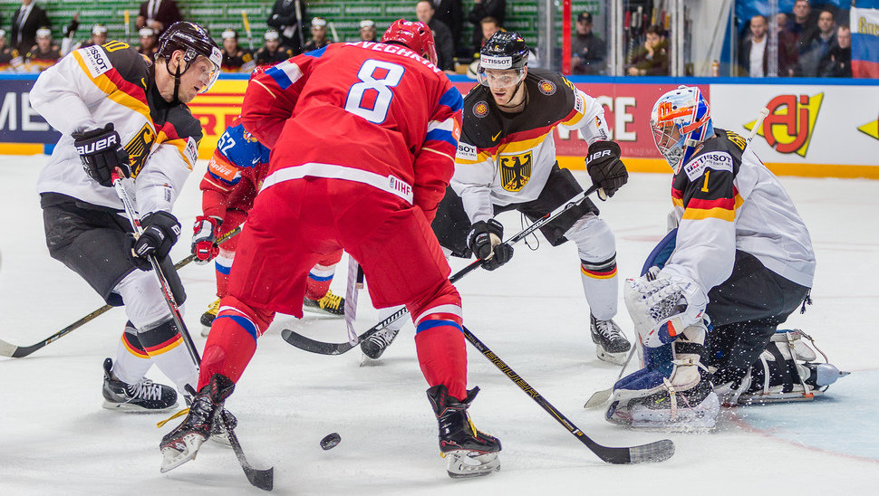 Die DEB-Auswahl unterlag Russland um Superstar Alex Ovechkin im Viertelfinale mit 1:4. Bild: Rimmelspacher.