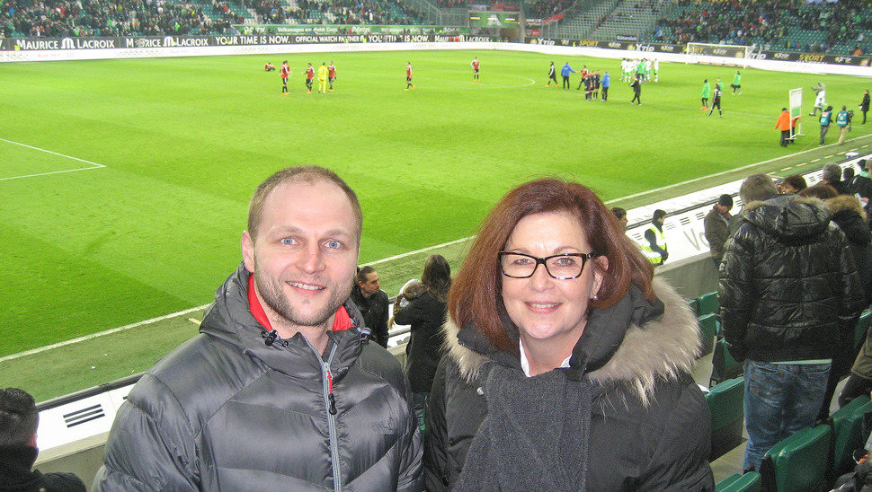 Anja Schrader und Sebastian Furchner hatten beste Sicht auf das Spielgeschehen in der Volkswagen Arena.