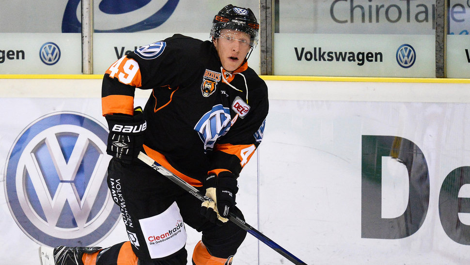 Cleantrade tritt als offizieller Partner mit einer Logopräsenz prominent auf den Spielerhosen in Erscheinung. Bild: CP24.