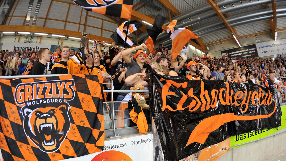 Die Grizzlys-Fans können sich im Fan Shop mit neuen Fanartikeln einkleiden. | Bild: Citypress24.