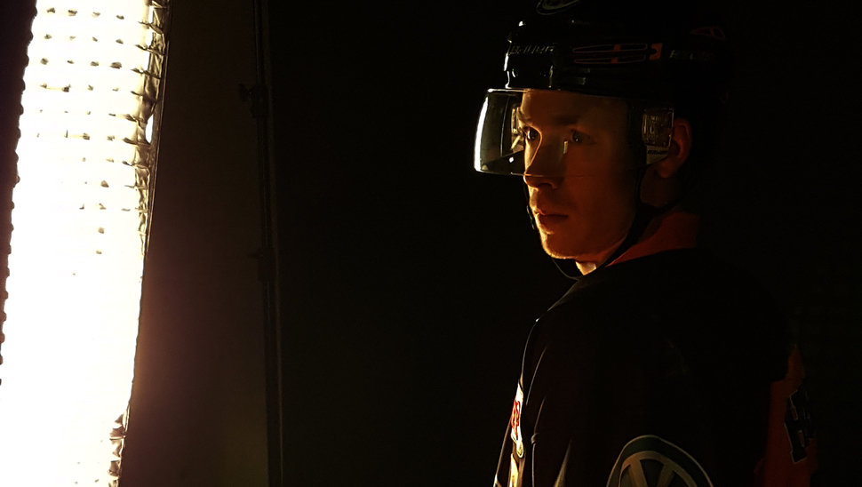 Tyler Haskins und die Grizzlys standen am Dienstag vor der Kamera.