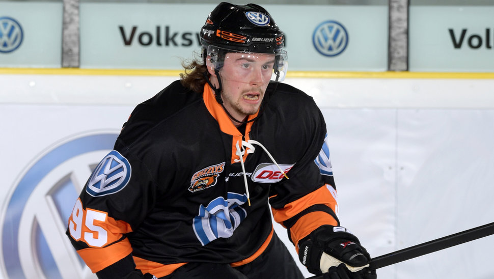 Fabio Pfohl steht nach langer Verletzungspause vor seinem ersten Saisoneinsatz für die Grizzlys.