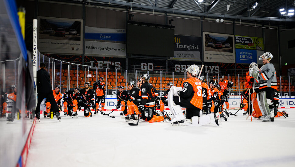News-Slider: Grizzlys starten in Straubing durch
