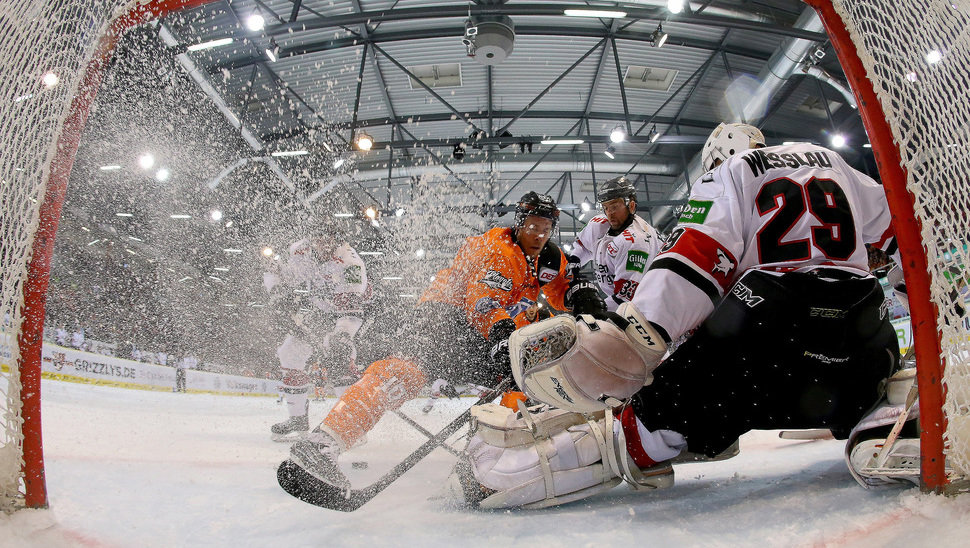 Kapitän Tyler Haskins und die Grizzlys wollen den Einzug ins Halbfinale schaffen. Bild: Rose | Gettyimages.