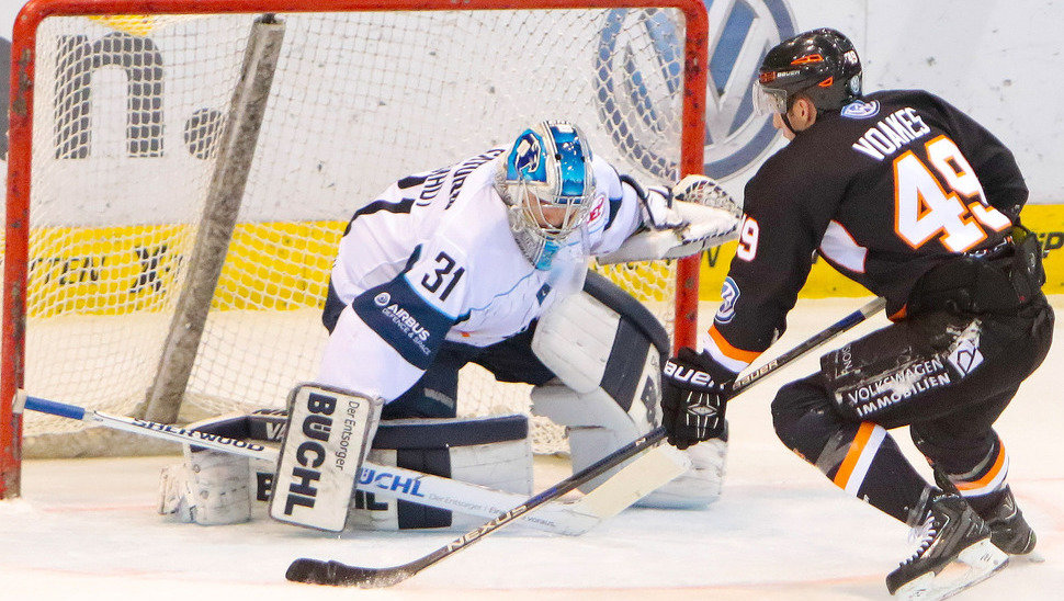 Mark Voakes und die Grizzlys treffen am Sonntag in Ingolstadt auf die Panther. Bild: Hay (CP24).